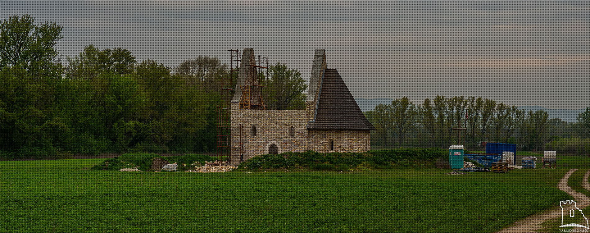 Fót Szent Márton templomrom