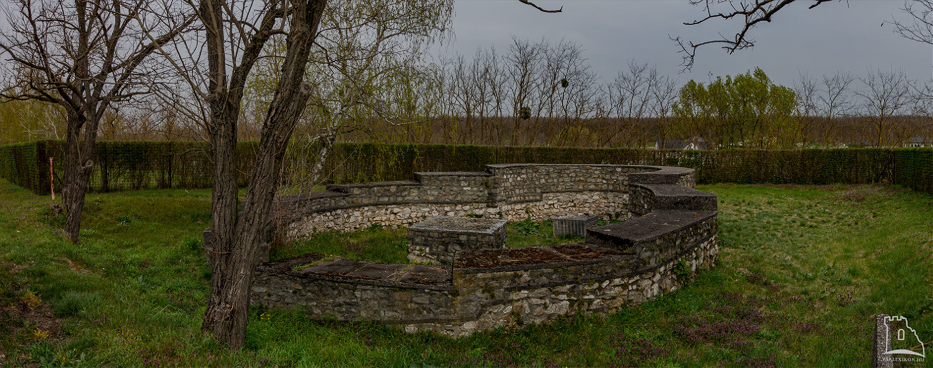 Környe templomrom