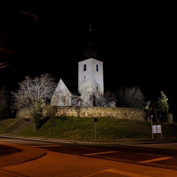 Balatonalmádi: Szárberény temploma