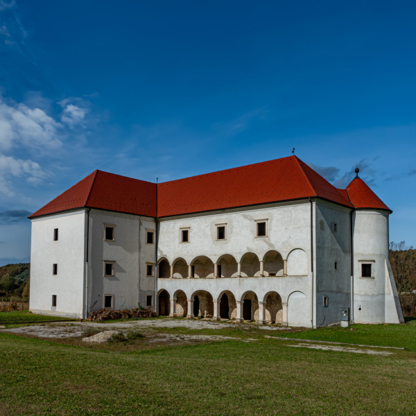 varlexikon.hu