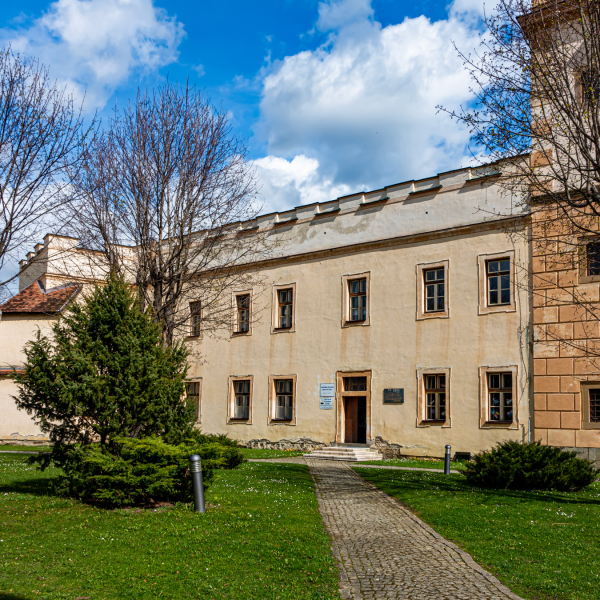 varlexikon.hu