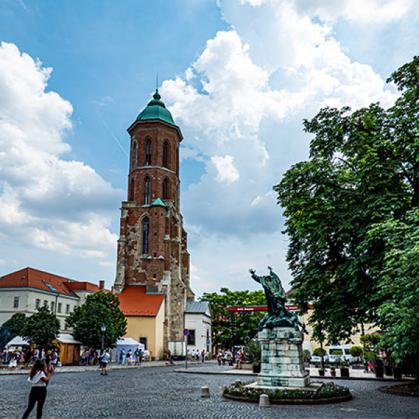 Budapest: Mária Magdolna-templom