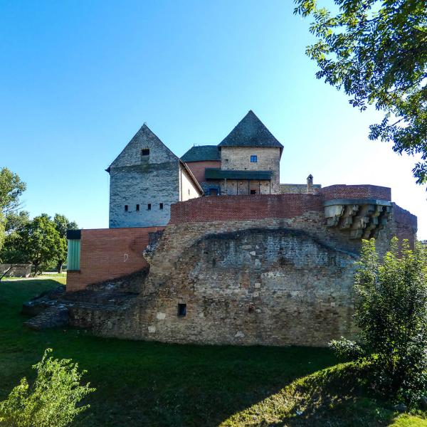varlexikon.hu